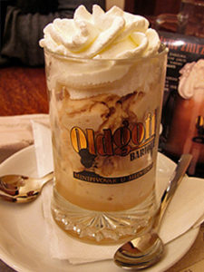  Pivní zmrzlina  - originální zmrzlina nezaměnitelné chuti vyrobená z našeho ležáku Oldgott. K dostání pouze U medvídků. Obsah alhoholu: 5,2%